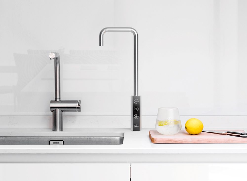 T1-Borg-Overstrom-Scene-3-1000x0-c-default